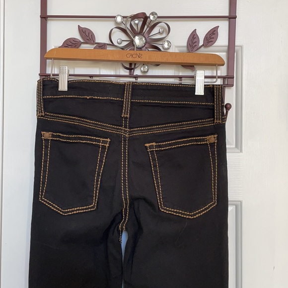 Caché Contour Collection Flared Jeans - Picture 7 of 8